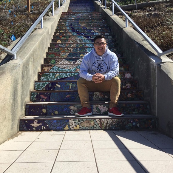 Meet your Posher, Van - Picture 2 of 2